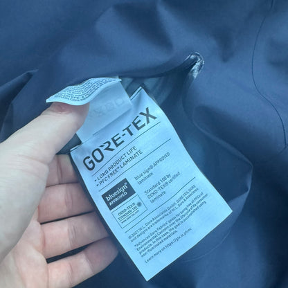 Arcteryx Dark Navy Medium Beta Jacket RRP £350