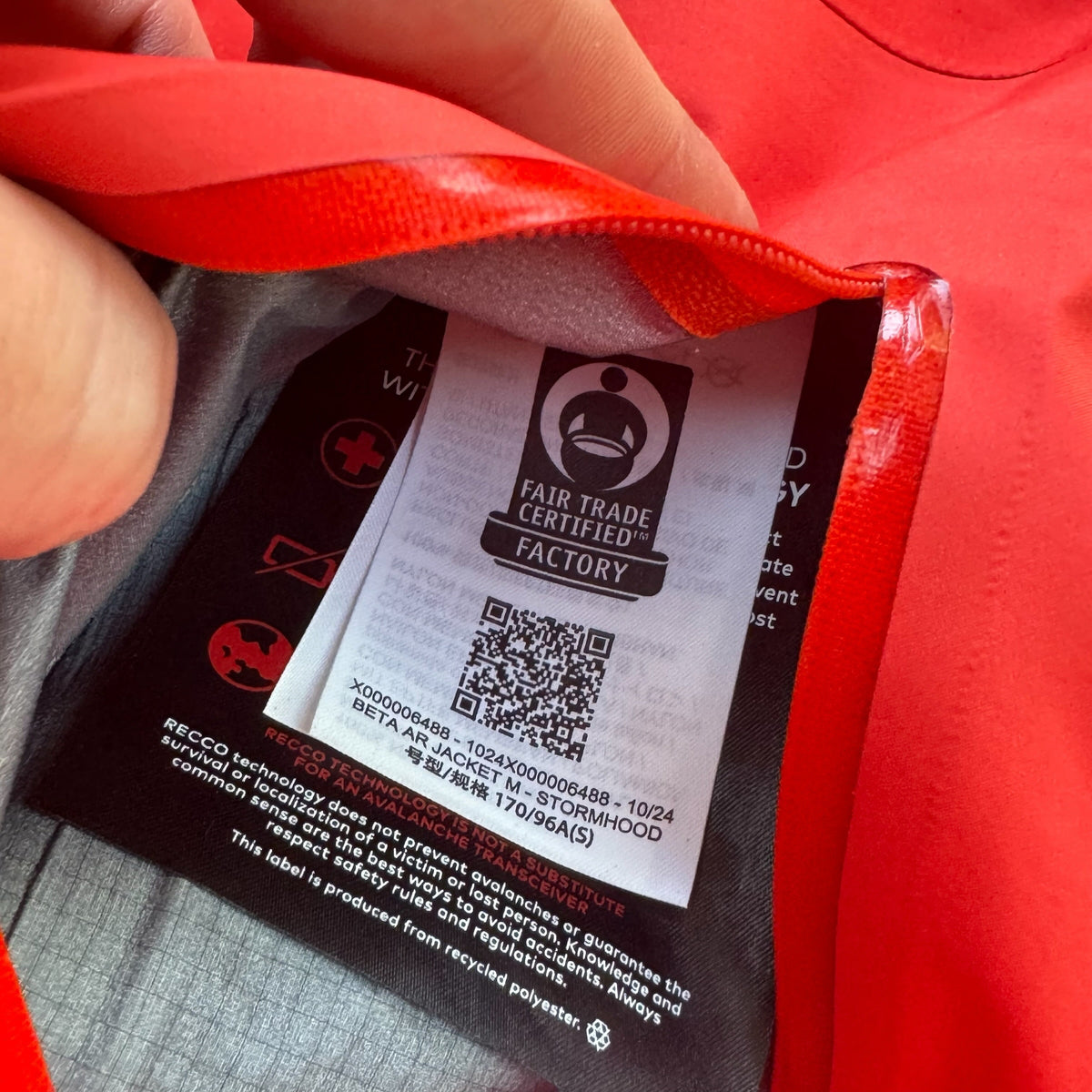 Arc'teryx Beta AR Hoody Small Red Gore-Tex Pro RRP £550