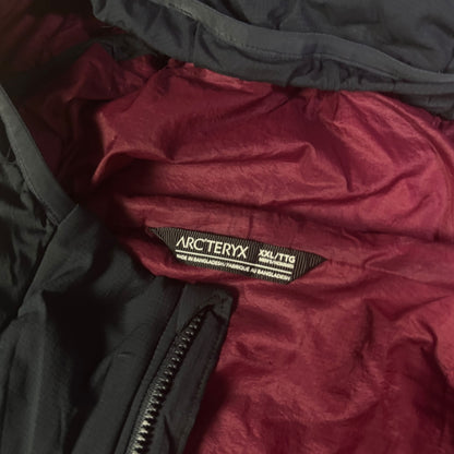 Arcteryx Atom LT Jacket Navy Red Lining Size Medium RRP £285