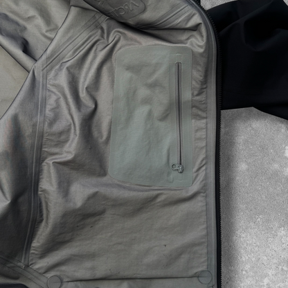 Arc'teryx Beta Gore-Tex Jacket Men's XL Black RRP £350