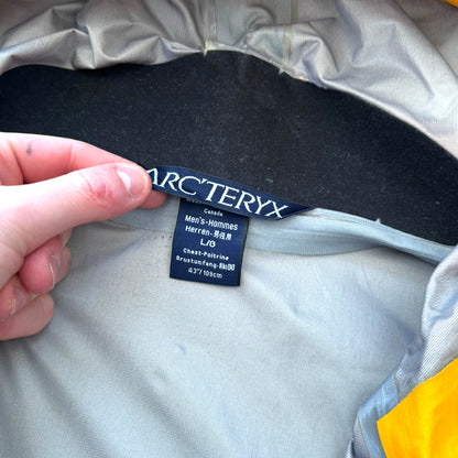 Vintage Arcteryx Alpha SV Goretex jacket