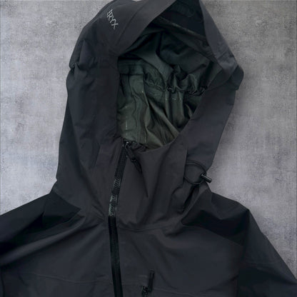 Arc’teryx Gore-Tex Ski Jacket – Large RRP £650
