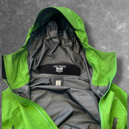 Arc'teryx Beta LT Jacket Gore-Tex Pro Green Men's Medium RRP £550
