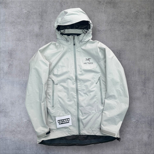Arcteryx Goretex White Women’s Large Jacket RRP £400