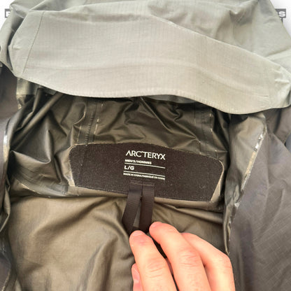 Arcteryx ZETA SL Silver Goretex jacket