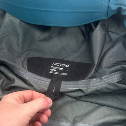 Arc'teryx Beta LT Gore-Tex Medium Teal Blue RRP £550