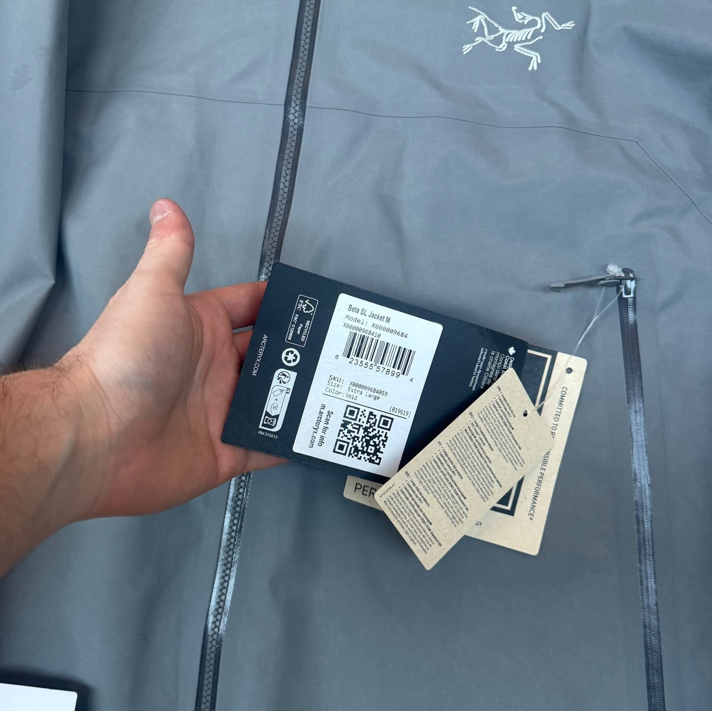 Arc’teryx Beta SL Jacket XL Void Colourway BNWT RRP £450