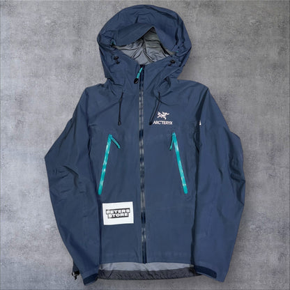 Arc’teryx Womens Beta LT Jacket Medium Gore-Tex RRP £380
