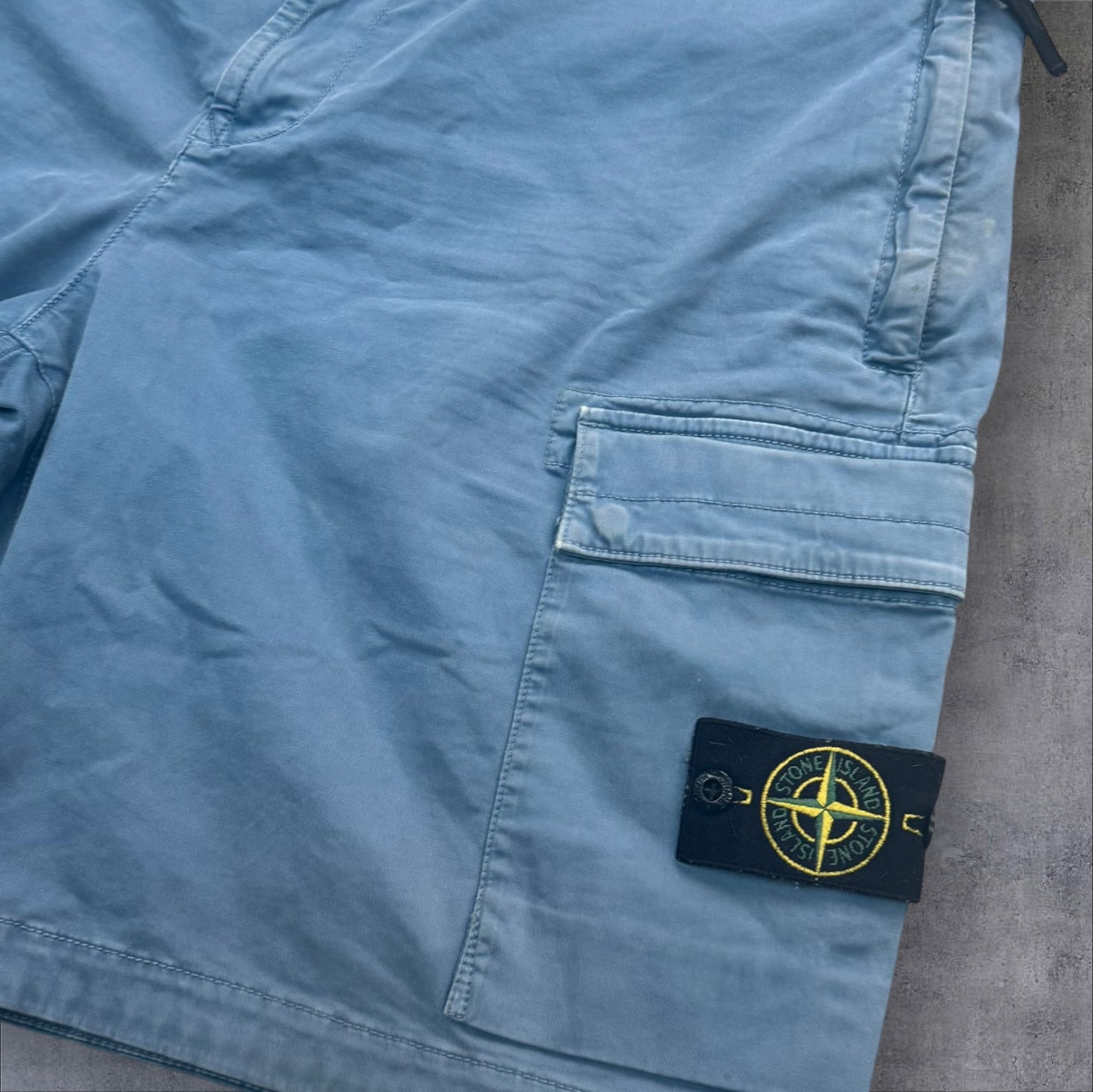 Stone Island Newer Season Cargo Shorts Size 40 Waist Blue RRP £350