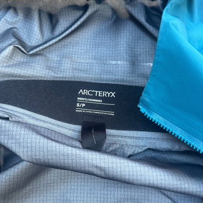 Arc'teryx Beta LT Gore-Tex Pro Men's Small Blue RRP £550