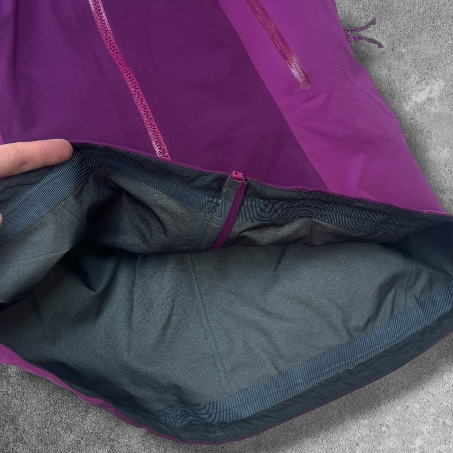 Arc'teryx Beta AR Gore-Tex Pro Jacket Women's Medium Pink Purple RRP £650