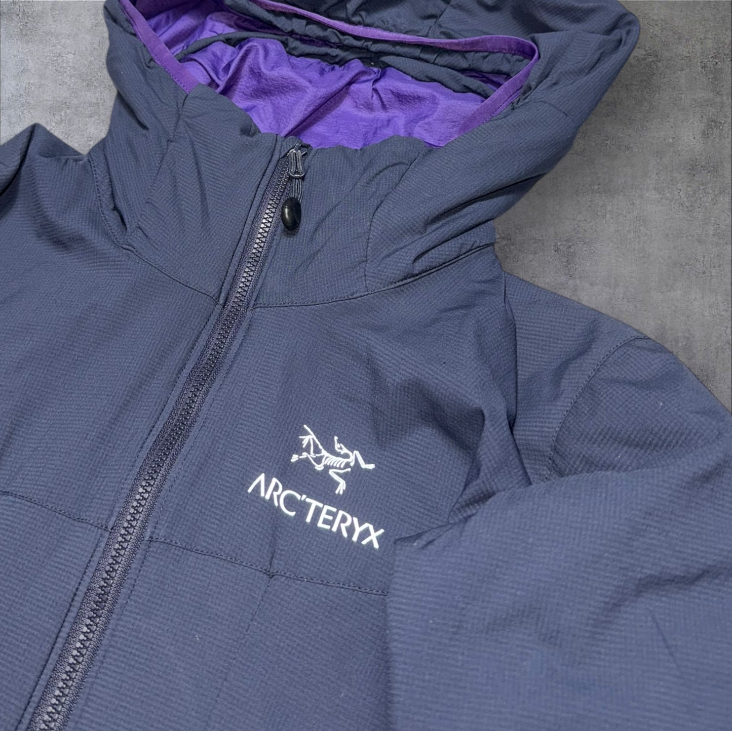 Arcteryx Womens Medium Atom LT Jacket Purple Inner Colourway RRP £240