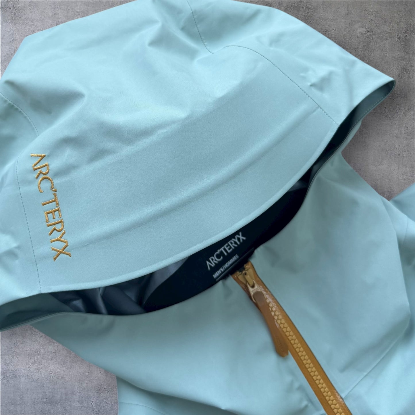 Arc’teryx Beta GORE-TEX Jacket – Medium RRP £350+