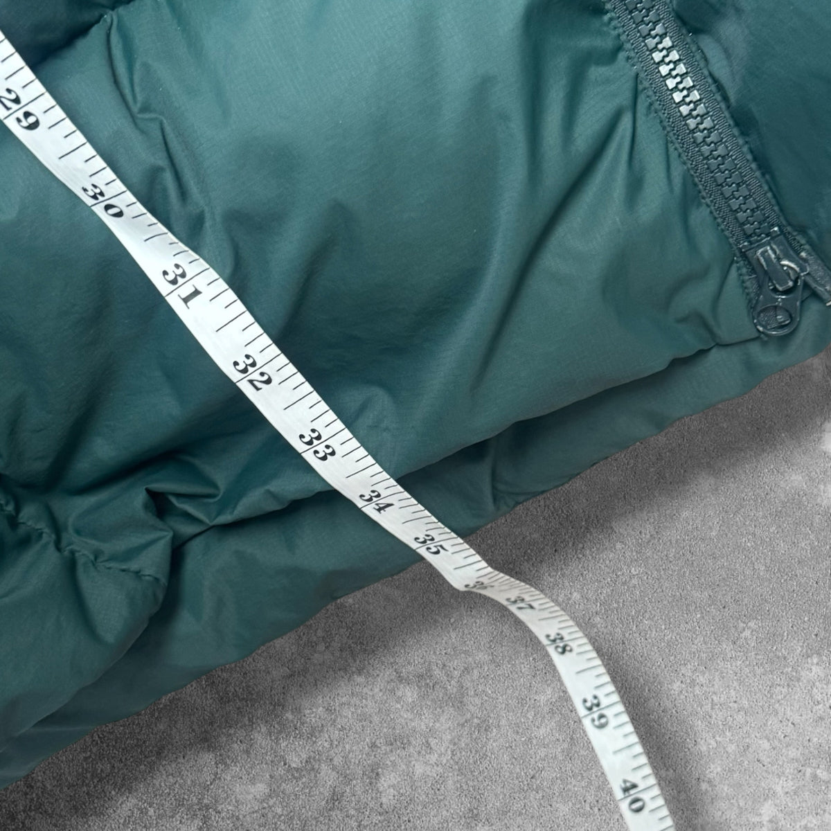 Arc'teryx Thorium SV Parka Large Forest Green 2023 RRP £650
