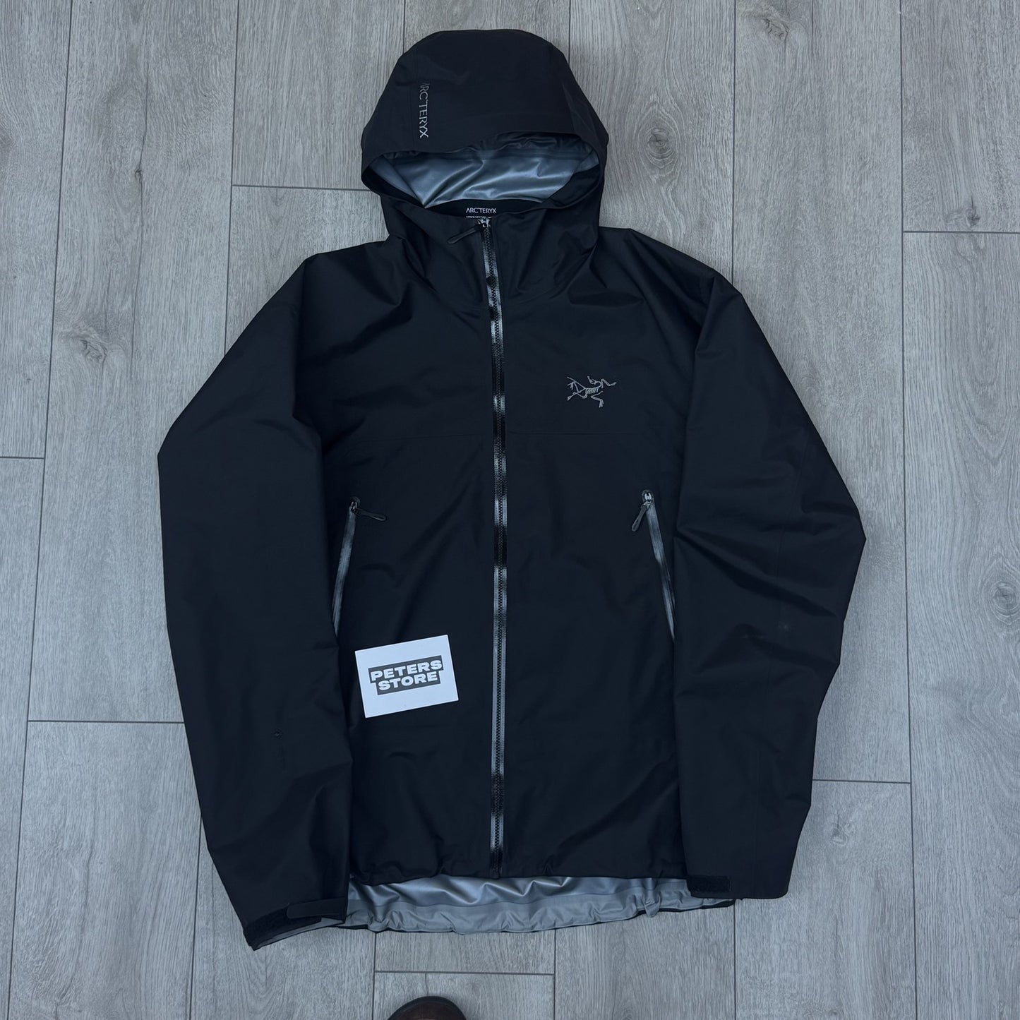 Arc'teryx Beta GORE-TEX Jacket Large Black RRP £350