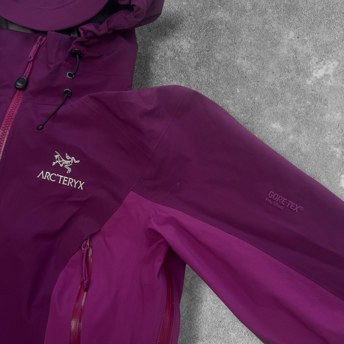 Arc'teryx Beta AR Gore-Tex Pro Jacket Women's Medium Pink Purple RRP £650