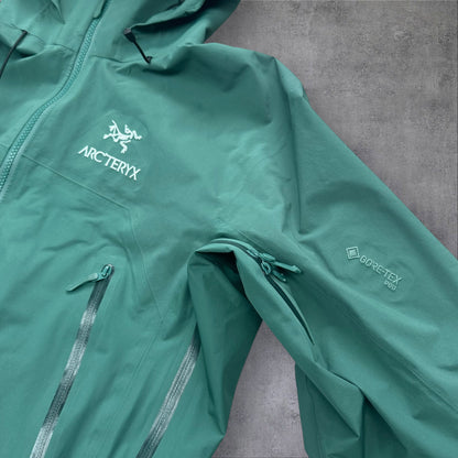 Arc’teryx Beta AR Jacket Mens Small 2023 Dark Emerald RRP £550