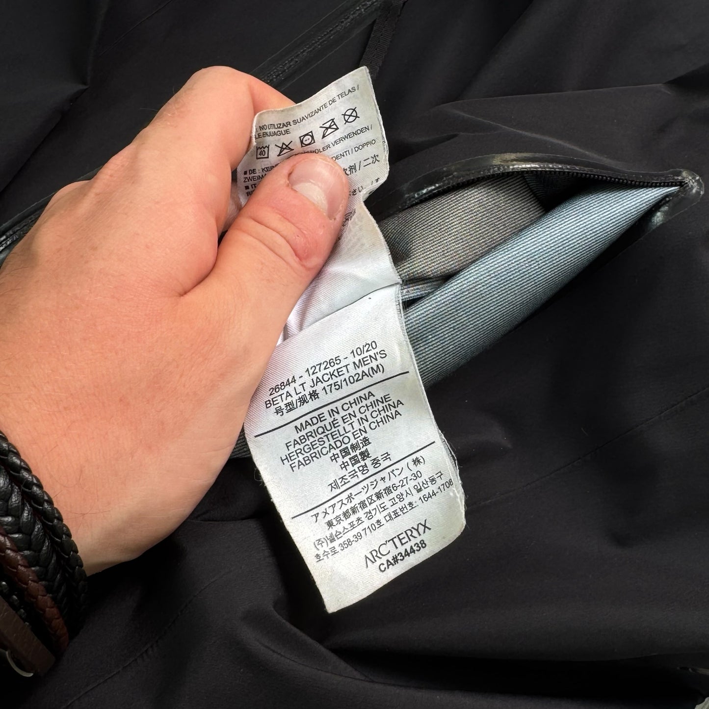 Arc'teryx Beta LT Gore-Tex Jacket Men's Medium Black RRP £550