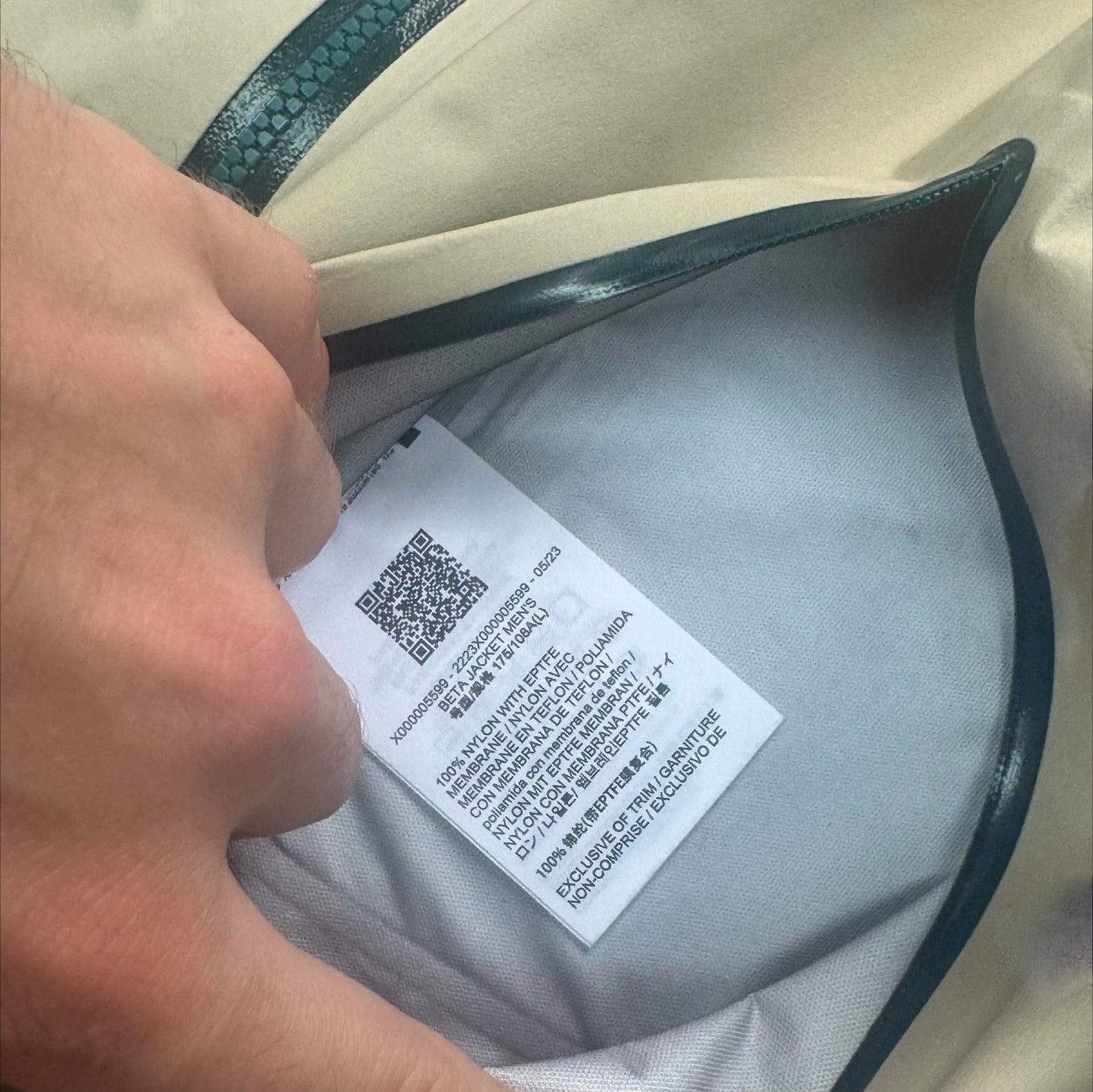Arc'teryx Beta Gore-Tex Jacket Large Wicker RRP £400