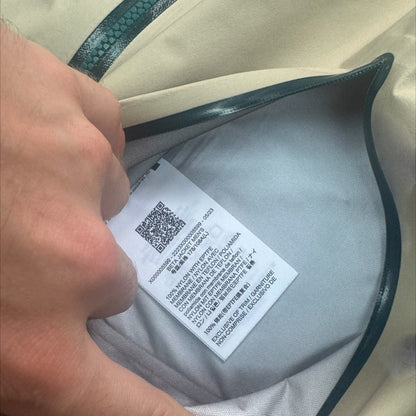 Arc'teryx Beta Gore-Tex Jacket Large Wicker RRP £400