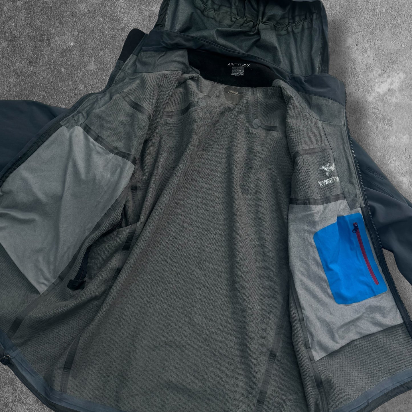 Arc'teryx Hooded Windstopper Jacket Men's Large Fleece Lined RRP £300