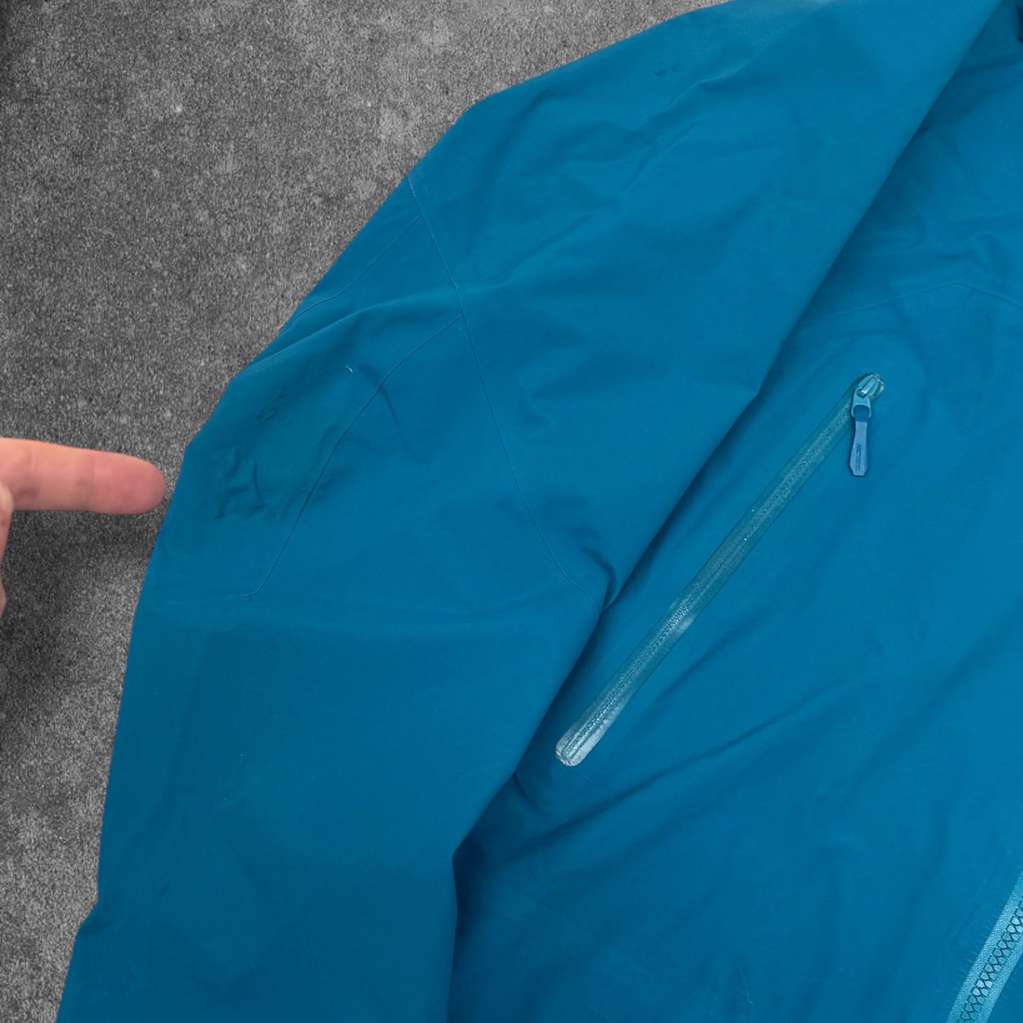 Arc'teryx Beta AR Gore-Tex Pro Jacket Blue Men's Medium RRP £650