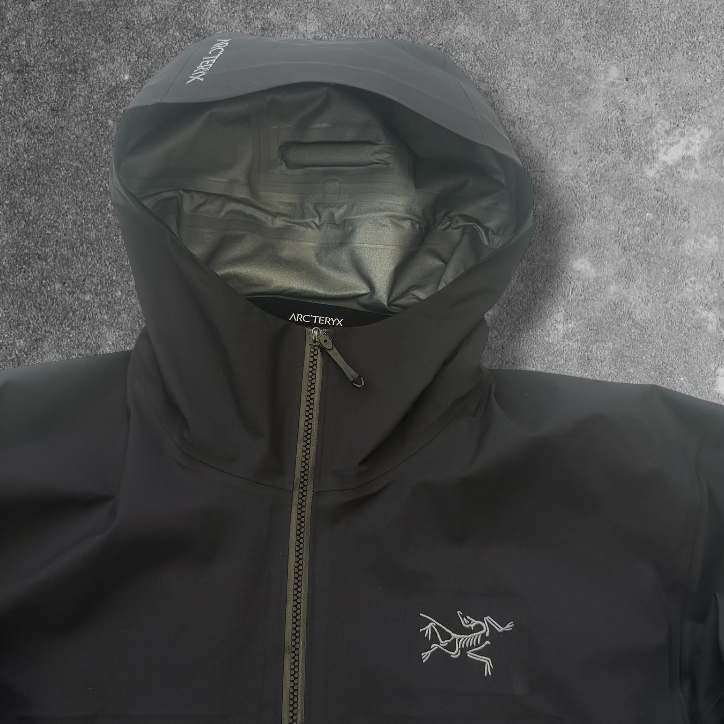 Arc'teryx Beta Gore-Tex Black Jacket Men's Medium 2024 RRP £550