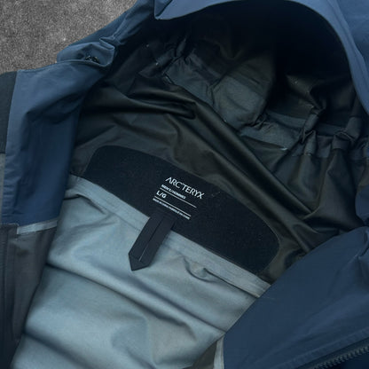 Arc'teryx Beta SL Gore-Tex Large Navy Two Tone RRP £400