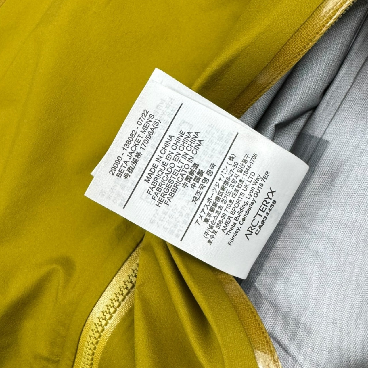 Arcteryx Gold BETA Goretex jacket