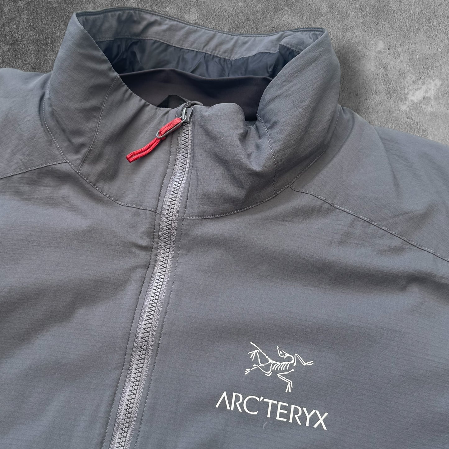 Arc atom ar jacket few minor Knicks and marks but could do with a wash  men’s large neck tag faded but can still see large
