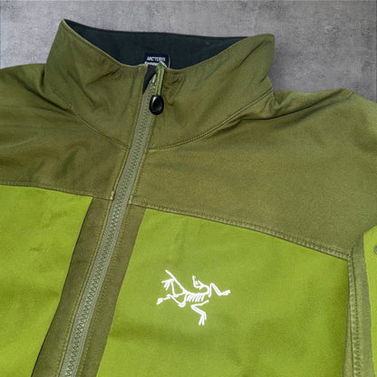 Vintage Arc’teryx Gamma MX Jacket – Medium Green RRP £300+