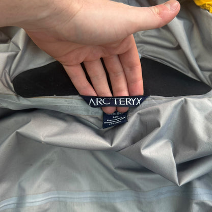 Vintage Arc’teryx Alpha SV Jacket RRP £750+