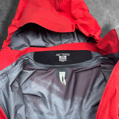 Arc'teryx Beta AR Men's Medium Red Gore-Tex Pro RRP £650