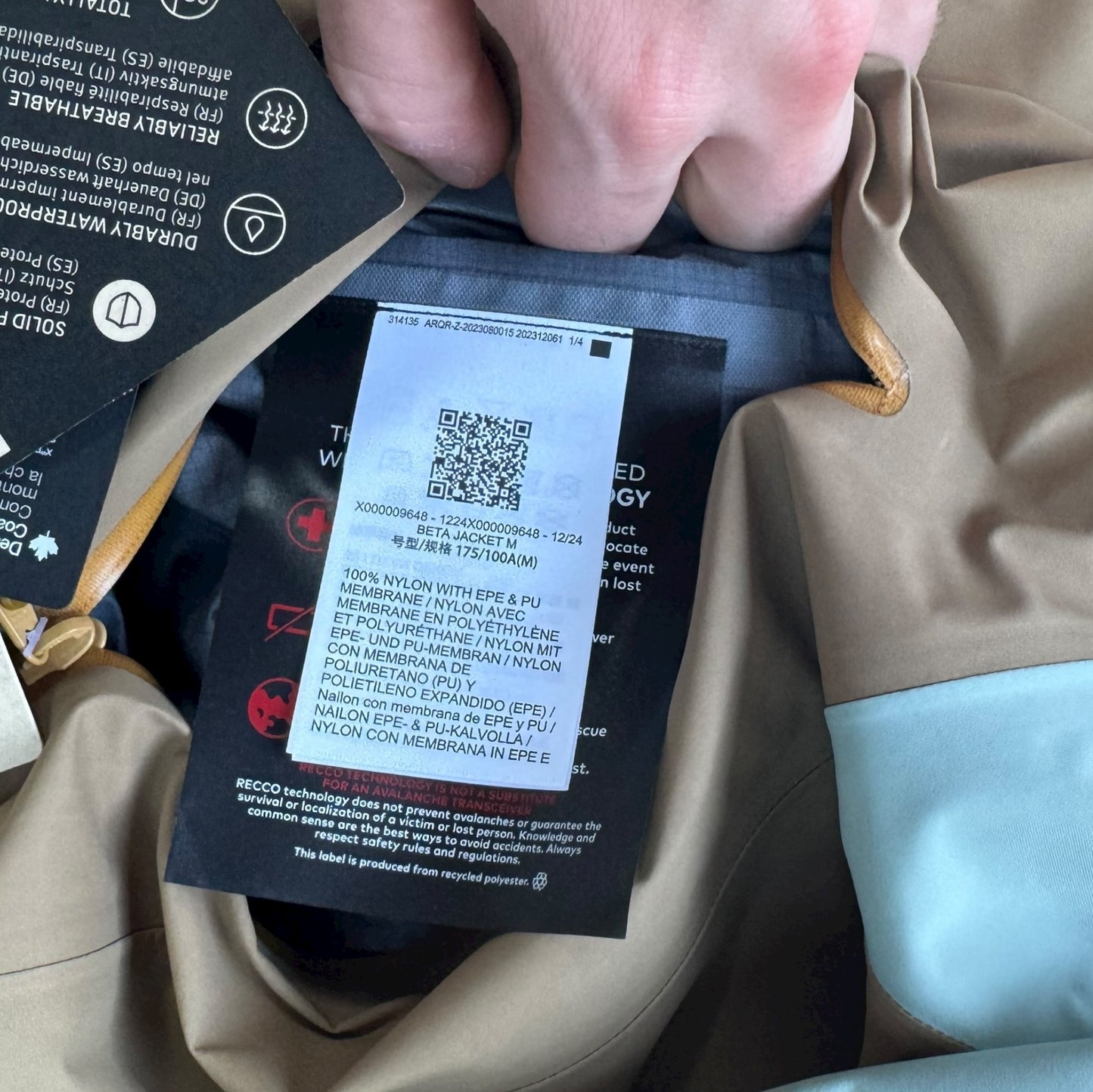 Arc’teryx Beta GORE-TEX Jacket – Medium RRP £350+