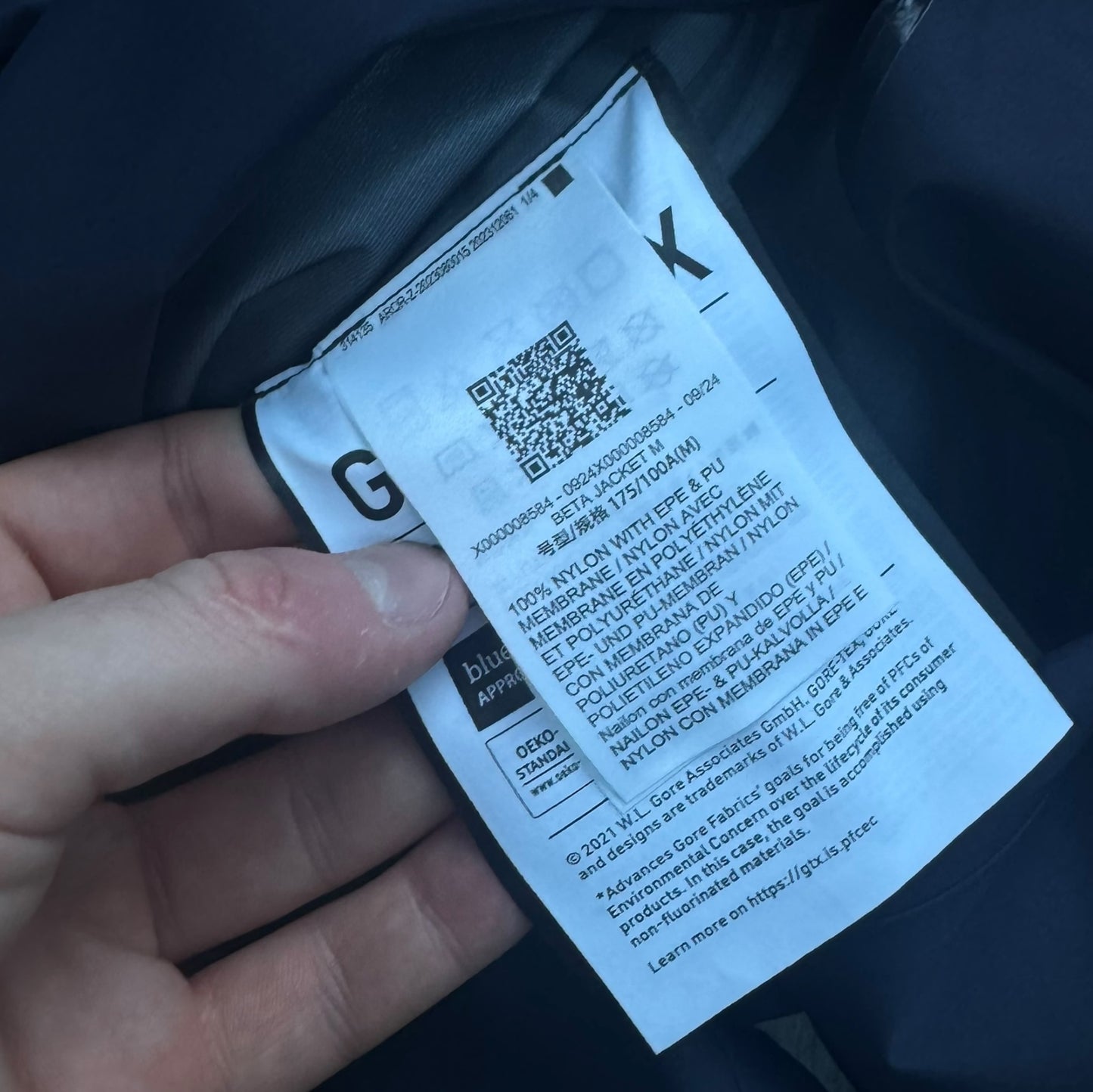 Arcteryx Dark Navy Medium Beta Jacket RRP £350