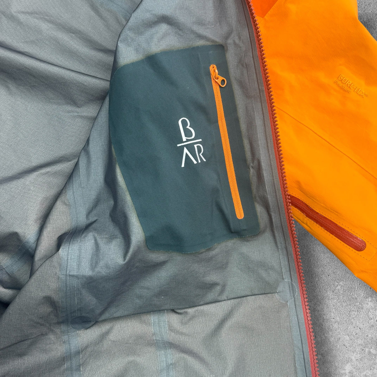 Vintage Arc'teryx Beta AR Large Blaze Gore-Tex Pro RRP £650