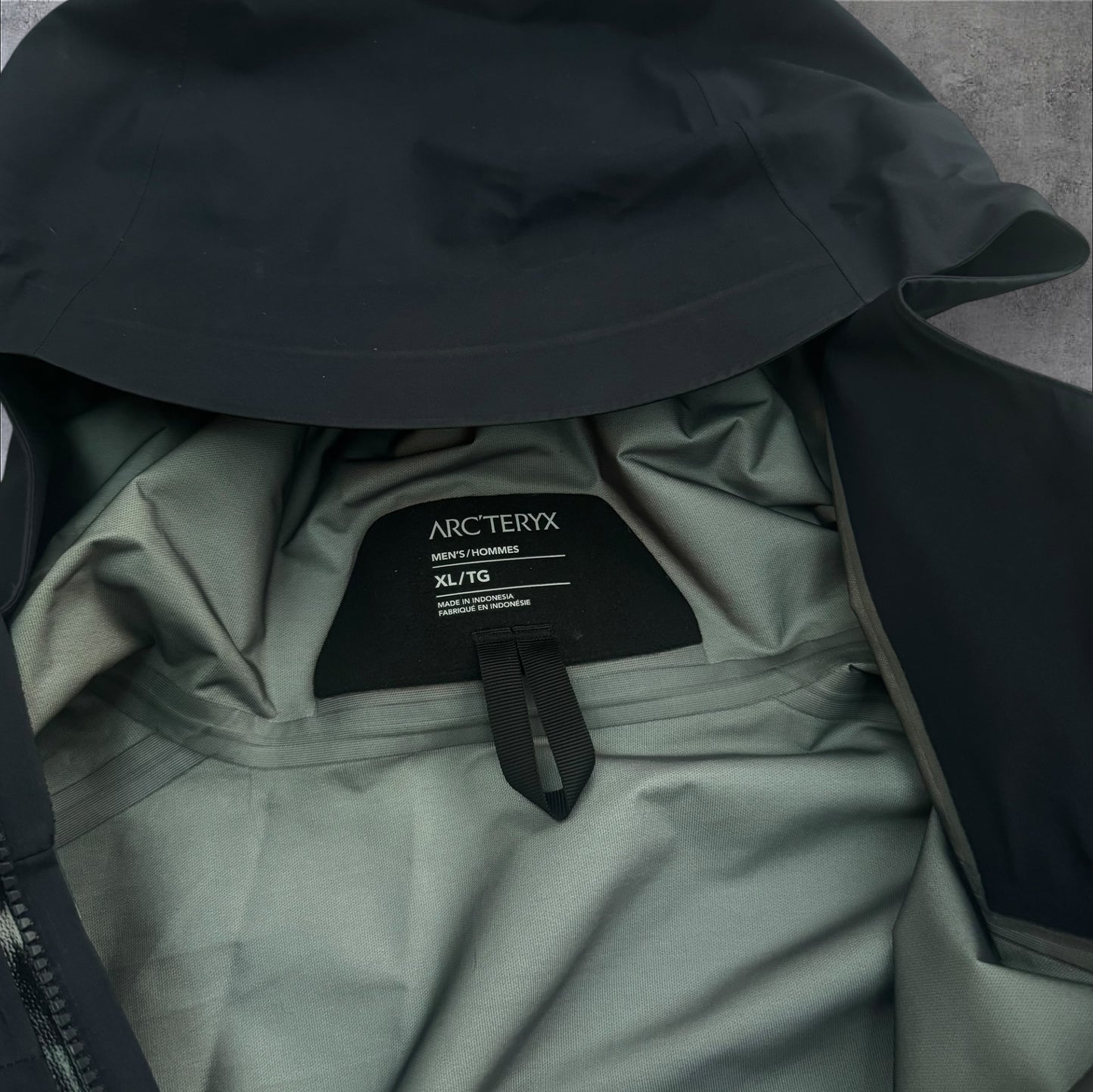 Arcteryx Beta Goretex Jacket Navy Size XL RRP £550