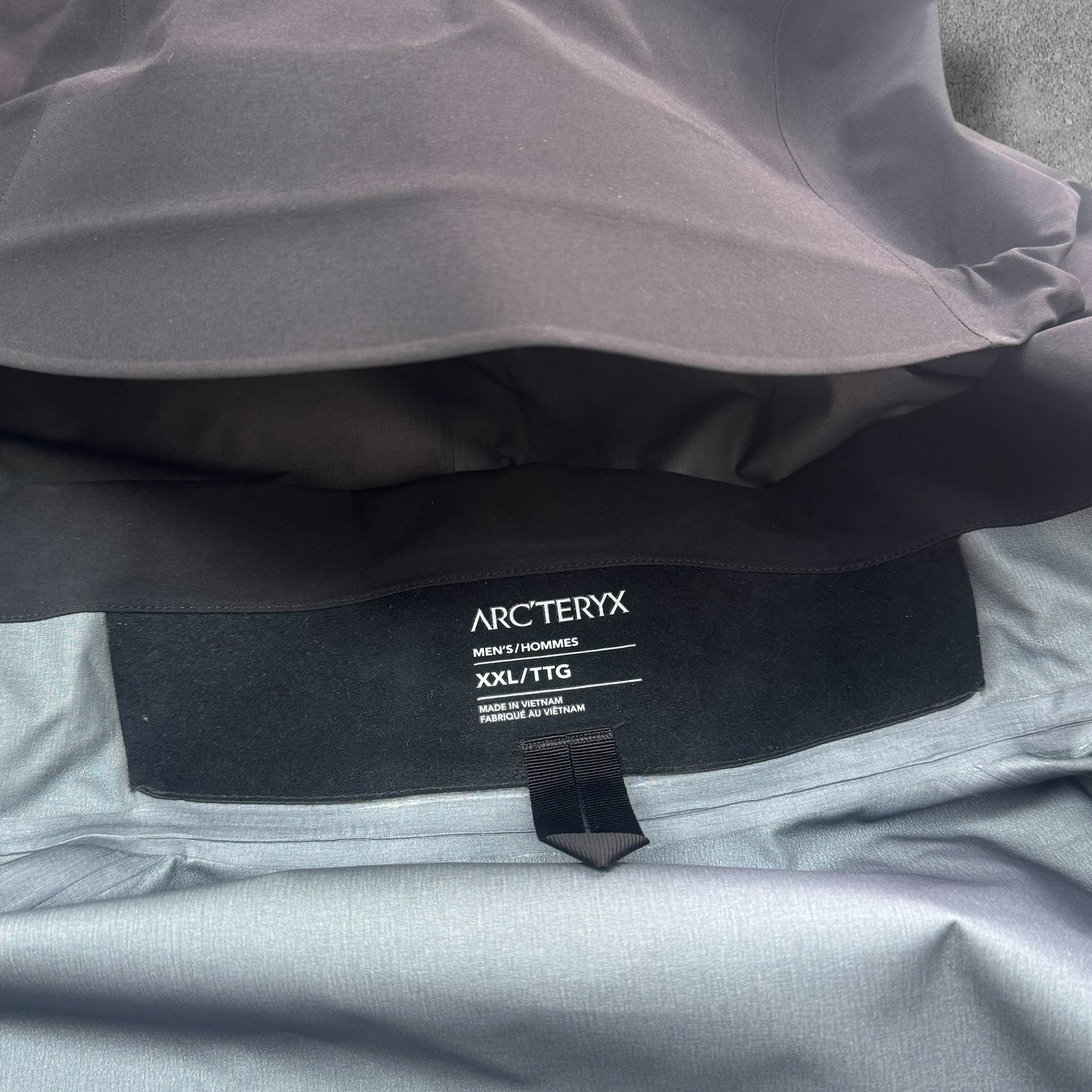 Arc'teryx Beta AR Gore-Tex Pro Jacket Black Beige Rare RRP £650