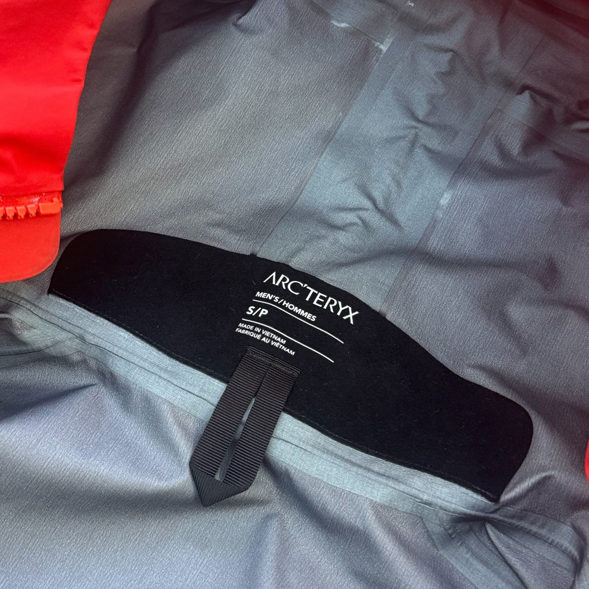 Arc'teryx Beta AR Hoody Small Red Gore-Tex Pro RRP £550