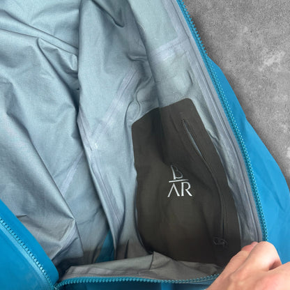Arc'teryx Beta AR Gore-Tex Pro Jacket Blue Men's Medium RRP £650