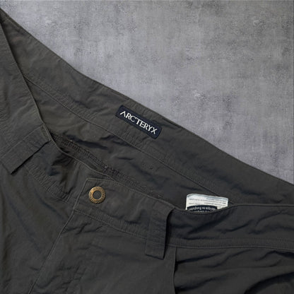 Arc’teryx Trousers 34W RRP £280