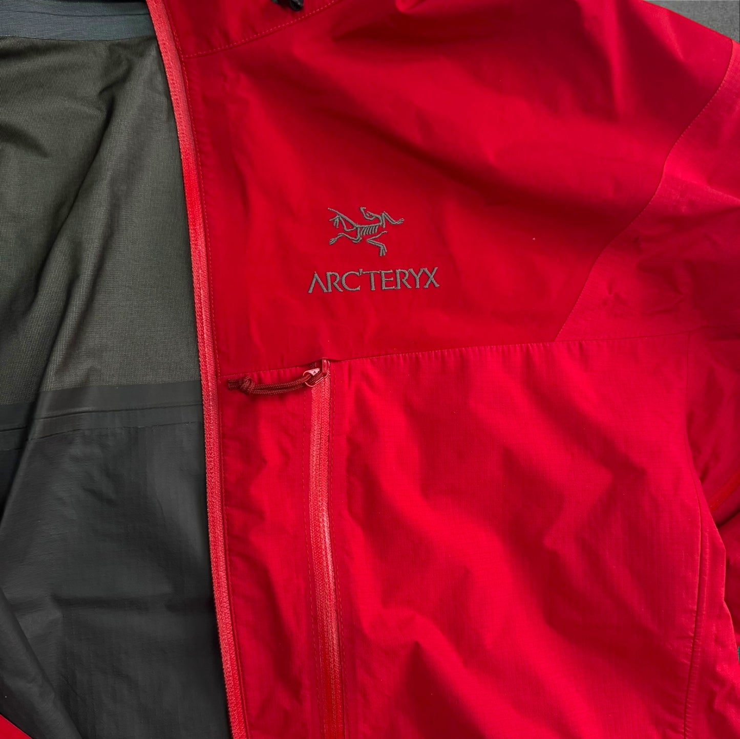 Vintage Arc’teryx Goretex Red Jacket Large RRP £500