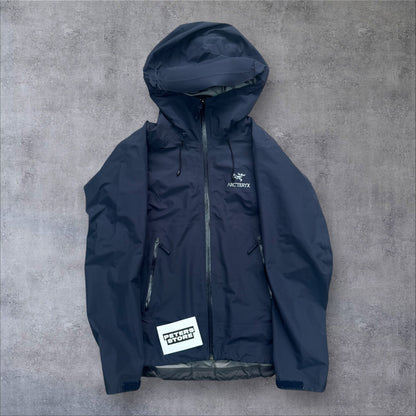 Arcteryx Beta LT Women’s Medium Goretex 2023 Jacket RRP £450