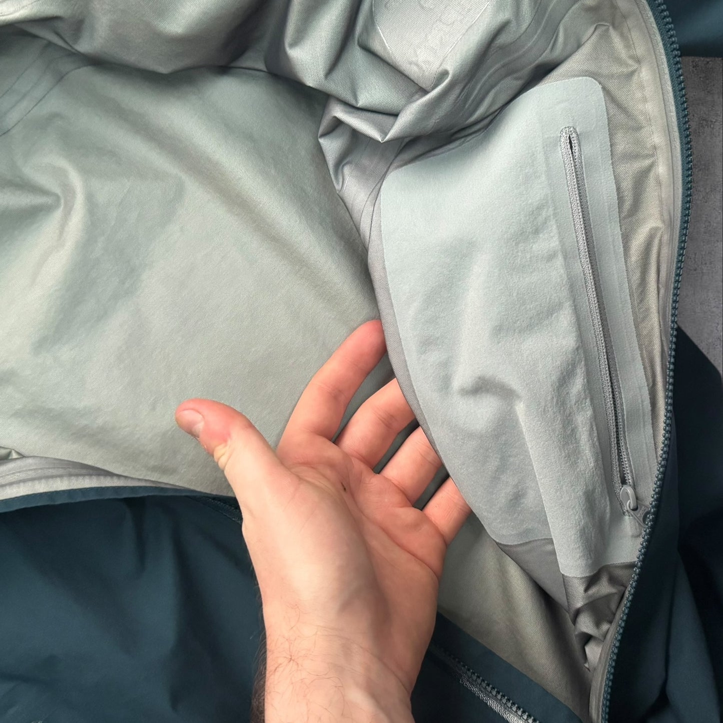 Arc’teryx Beta Women’s Small Goretex Dark Teal RRP £350