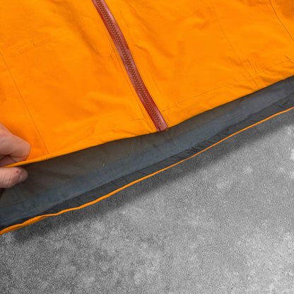 Vintage Arc'teryx Beta AR Large Blaze Gore-Tex Pro RRP £650