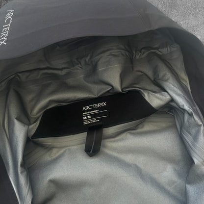 Arc'teryx Beta Gore-Tex Black Jacket Men's Medium 2024 RRP £550