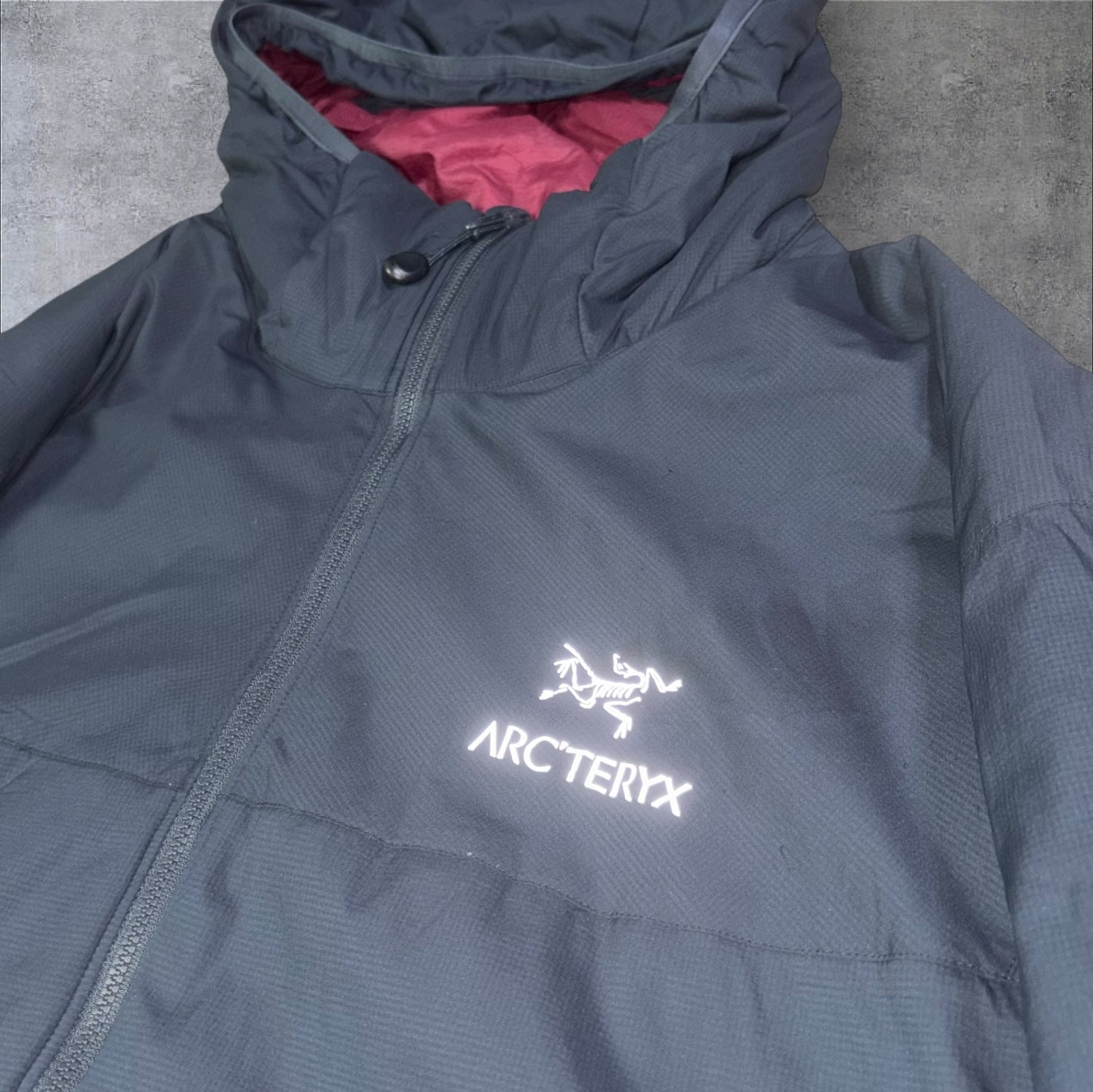 Arcteryx Atom LT Jacket Navy Red Lining Size Medium RRP £285