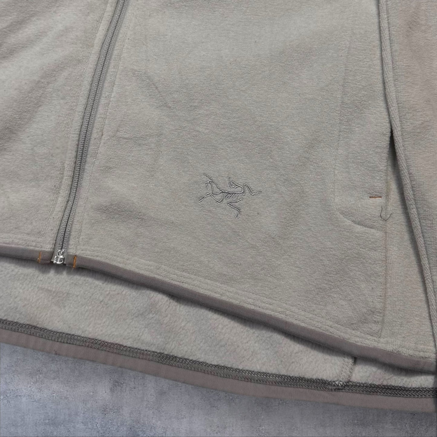 Arcteryx Womens Hooded Fleece XL Cream RRP £180