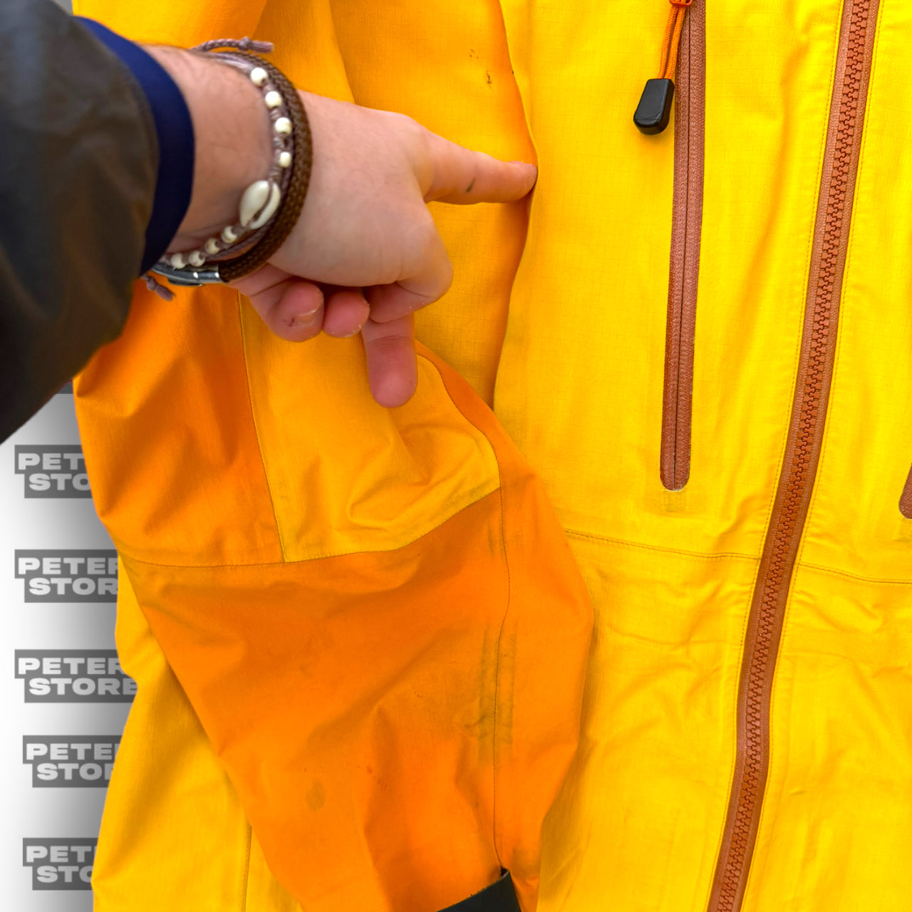 Vintage Arcteryx Alpha SV Goretex jacket