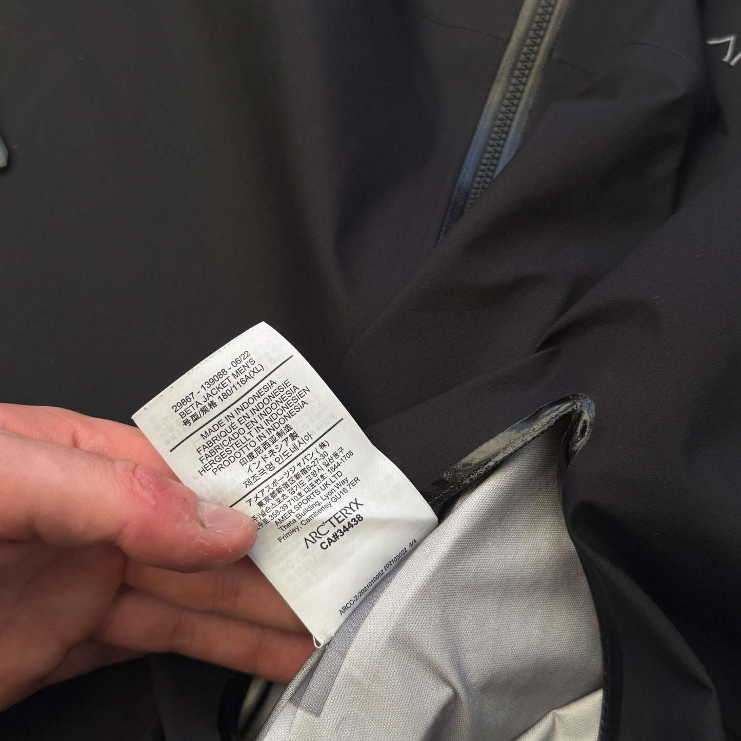 Arc'teryx Beta Gore-Tex Jacket Men's XL Black RRP £350
